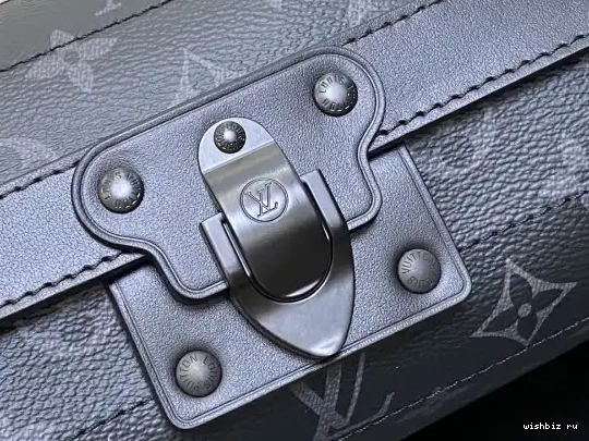 WIS East LOUIS VUITTON West-29*17.5*10CM Trunk Soul 0705